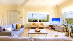 Villa Dimokratia καθιστικό-τραπεζαρία